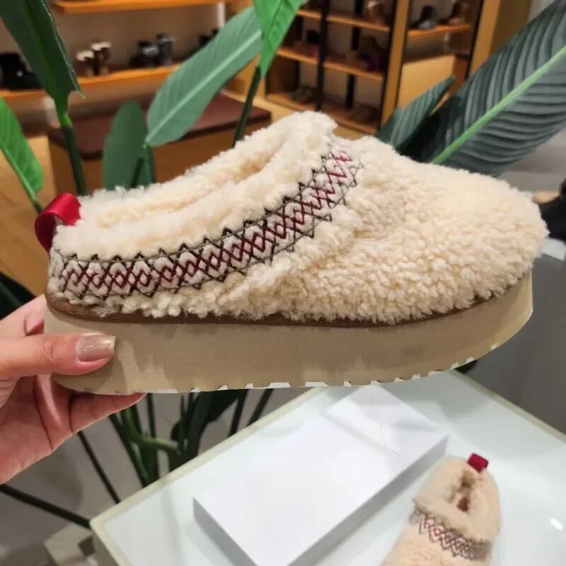 2023 New Women Fur Slippers Ankle Boots Flats Platform Short Plush Warm Flip Flops Cotton Shoes Designer Brand Winter Snow Botas