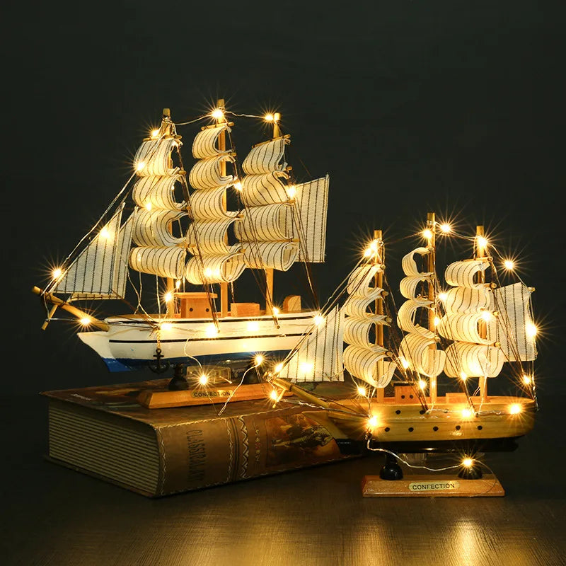 Pirate ship Sailboat model Wooden small wooden boat decoration Cake ornaments Fishing boat home tabletop decoration LED 16-20cm