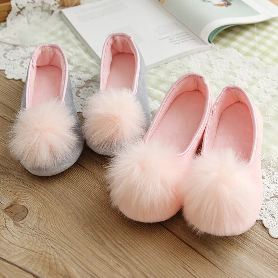 Hot Sale Women Indoor Wear Shoes Home Slippers Sweet Looking Two Colors Spring Autumn Wear Fashion  Style Comfortable Wear