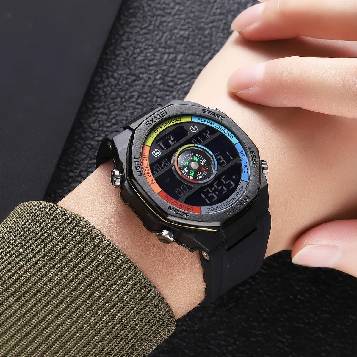 SKMEI 2209 Sports Electronic Watch Men's Outdoor Sports Compass Electronic Watch Multifunctional Waterproof LED Watch