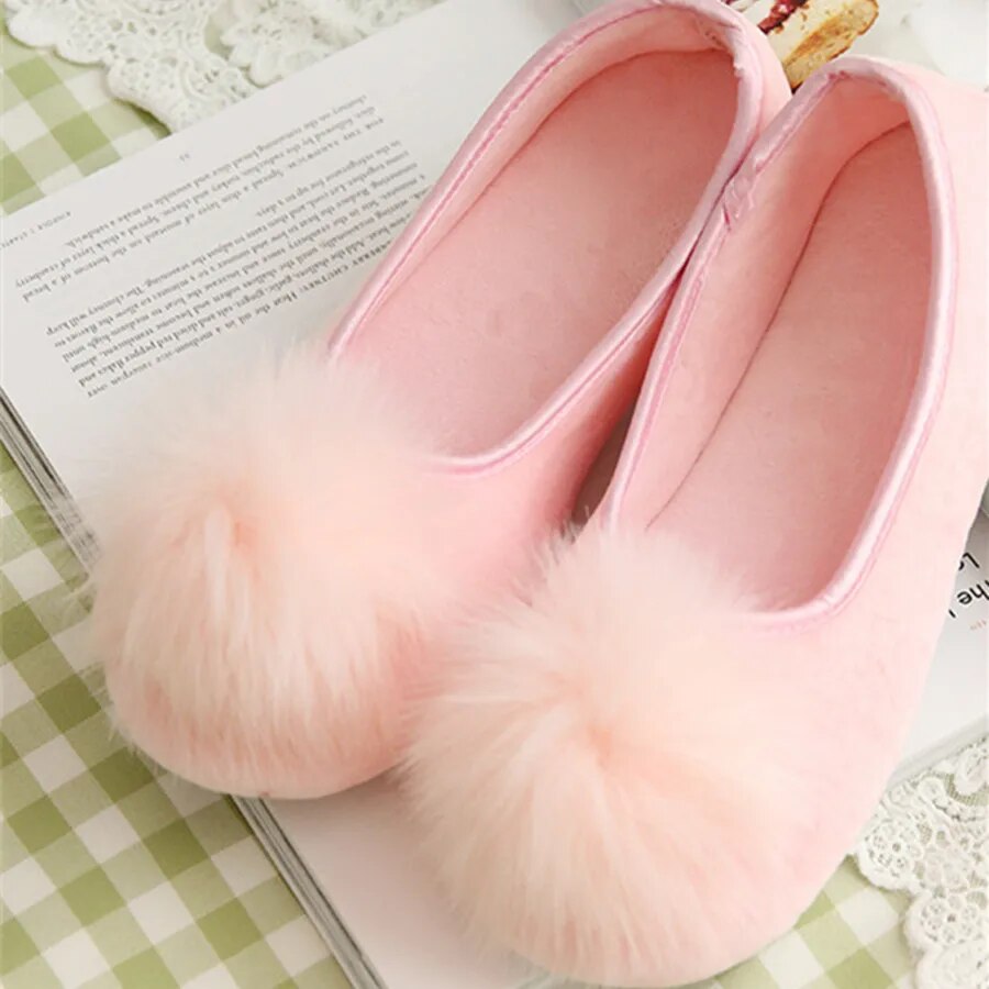 Hot Sale Women Indoor Wear Shoes Home Slippers Sweet Looking Two Colors Spring Autumn Wear Fashion  Style Comfortable Wear