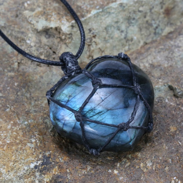 LOOKER Labradorite Necklace Natural Stone Pendant Wrap Braid Necklace Yoga Macrame Necklace for Men Energy Necklace