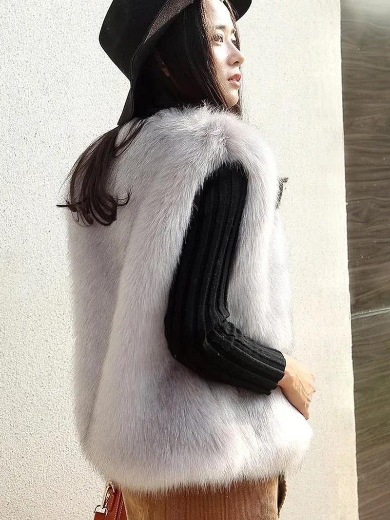 2021 New Winter Female Fox Fur Vest Coat Winter Warm White Black Gray Fur Vest Jacket Large Size 2XL Sleeveless Coat