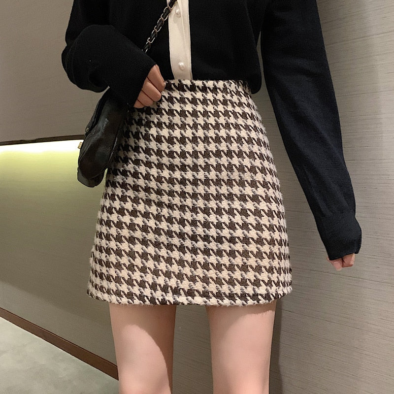 Fashion Women&#39;s skirt Woolen Plaid High Waist Slim Buttocks Short Mini Woman skirts Black Beige 1080