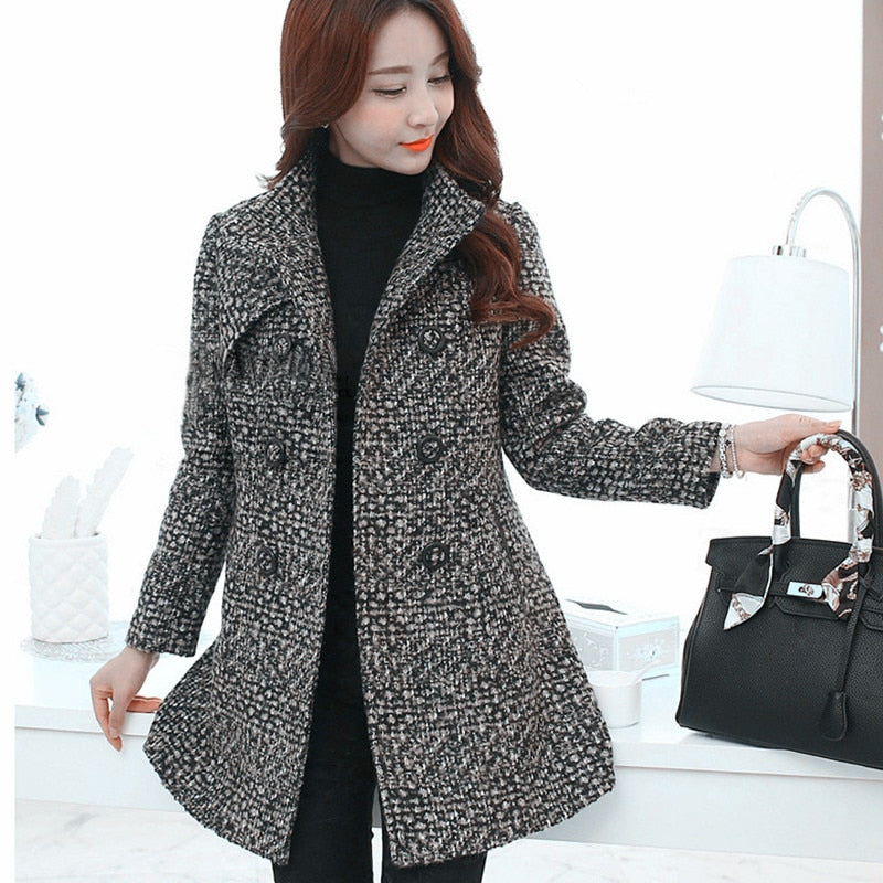 New Women&#39;s Wool Blends Coat Winter Autumn Fashion Elegant Mother Turtleneck Plaid Slim Long Tweed Woolen Outerwear Female