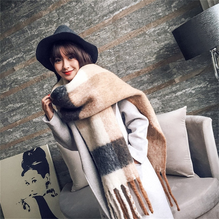 2022 NEW Luxury Cashmere Women Plaid Scarf Winter Warm Shawl and Wrap Bandana Pashmina Long Tassel Female Foulard Thick Blanket