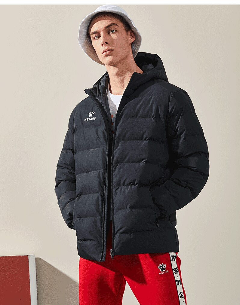 KELME Winter Men&#39;s Cotton Jacket Hooded Short Warm Coat Training Sports Team Uniform Women Padded Outwear 8261MF1013