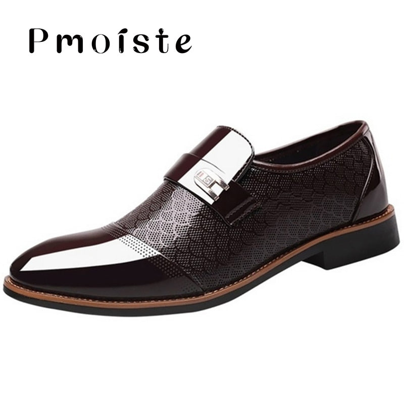 Men&#39;s shoes Leather Embossing Classic Fashion Luxury men shoes Wear-resistant Non slip Mans footwear Anti-slip Black shoes