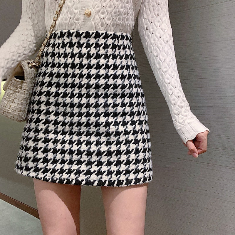 Fashion Women&#39;s skirt Woolen Plaid High Waist Slim Buttocks Short Mini Woman skirts Black Beige 1080