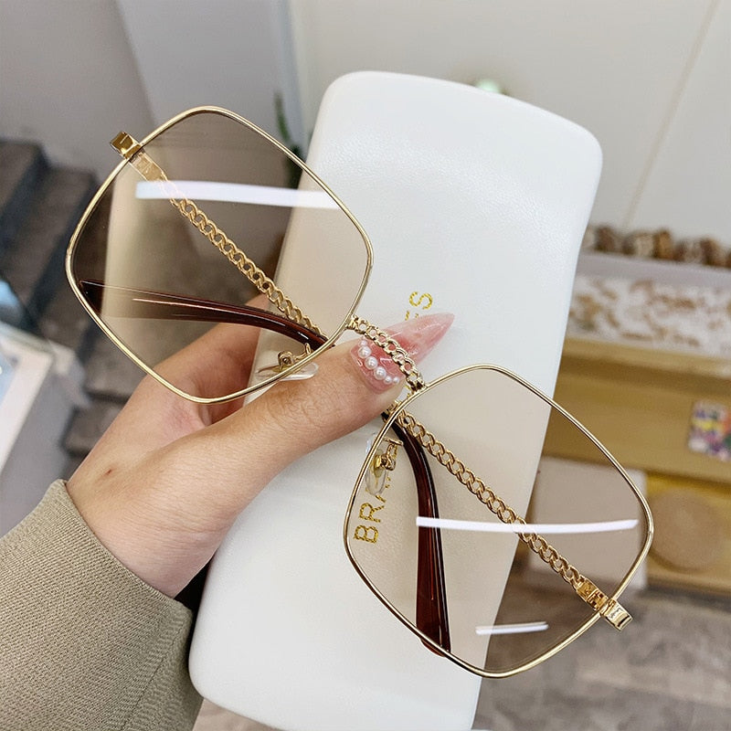 2022 New Fashion Classic Oversize Sunglasses Women Brand Designer Metal Big Frame Luxury Shades Sun Glasses Eyewear Gafas UV400