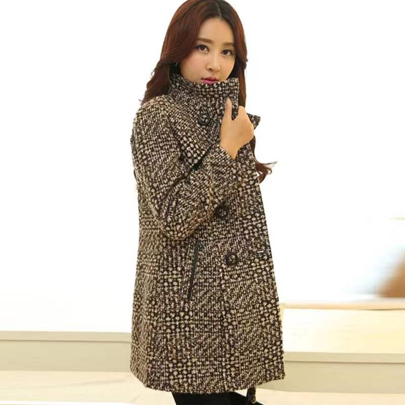 New Women&#39;s Wool Blends Coat Winter Autumn Fashion Elegant Mother Turtleneck Plaid Slim Long Tweed Woolen Outerwear Female