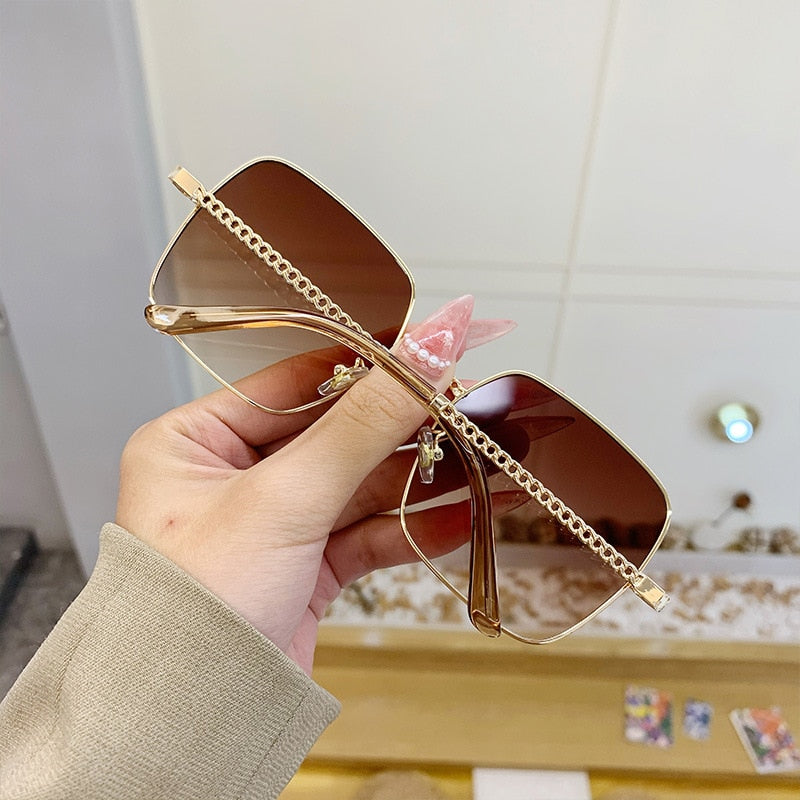 2022 New Fashion Classic Oversize Sunglasses Women Brand Designer Metal Big Frame Luxury Shades Sun Glasses Eyewear Gafas UV400