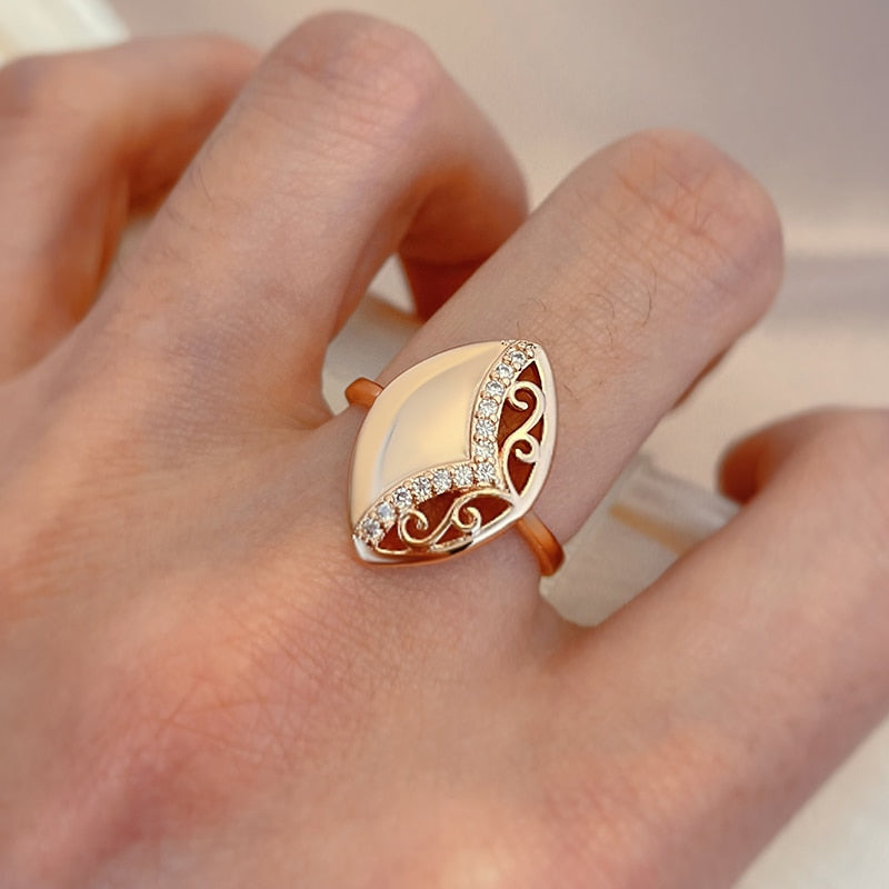 Kinel 2022 New Boho Glossy 585 Rose Gold Ring for Women Hollow Flower Ethnic Bride Wedding Natural Zircon Rings Fine Jewelry