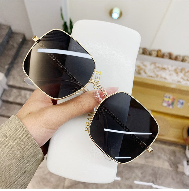 2022 New Fashion Classic Oversize Sunglasses Women Brand Designer Metal Big Frame Luxury Shades Sun Glasses Eyewear Gafas UV400